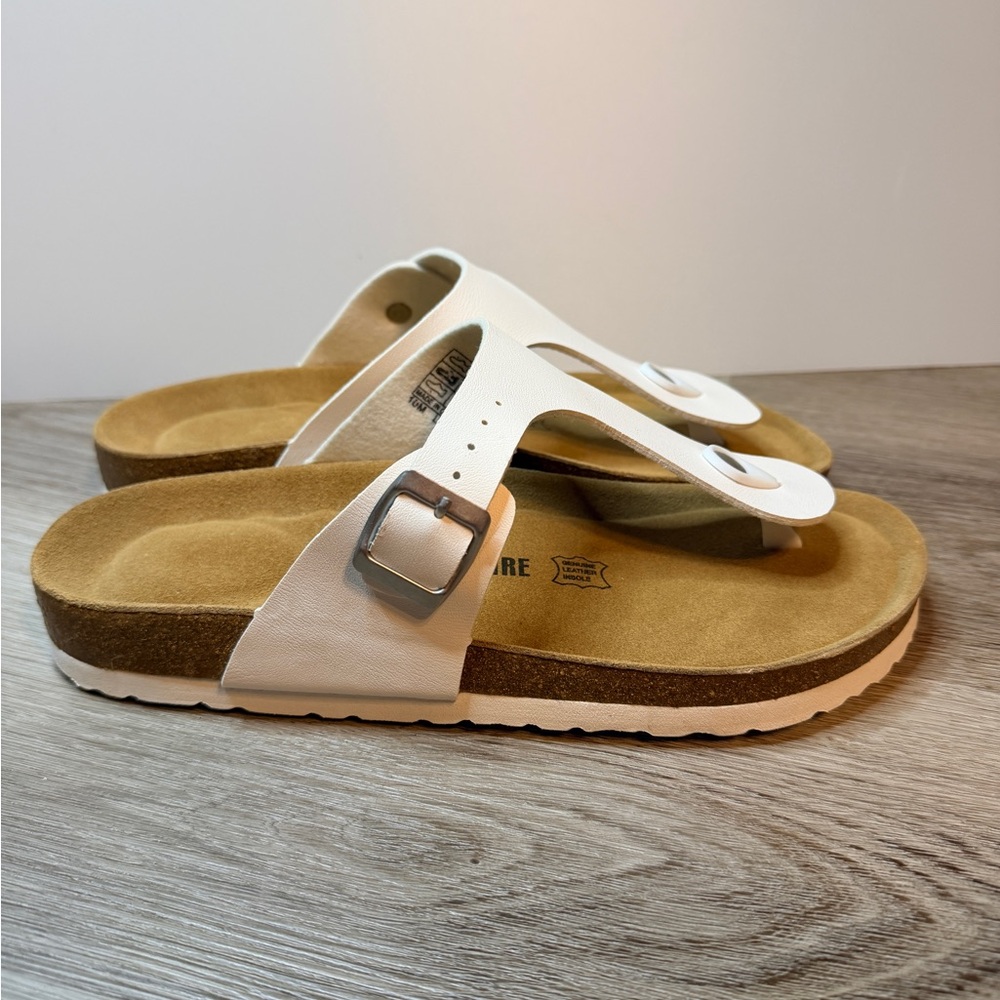 Cushionaire Leah White Leather Sandals with Buckle